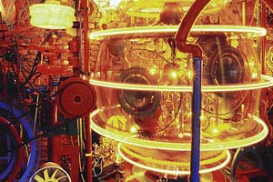 Artikelbild: Detail der 'Weltmaschine' von Franz Gsellmann, zu besichtigen bei 'Wovon Maschinen träumen'  - Foto: APA/COURTESY OF FAMILY GSELLMANN/GERY WOLFF