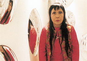 Yayoi Kusama (Zum Vergr��ern anklicken)