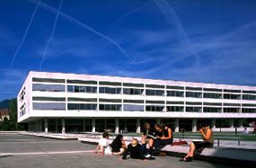 Kantonsschule Freudenberg, Z�rich, Architekt: Jacques Schader / �Bild: D. Fanconi