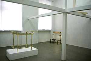 Foto: Hiller Artikelbild: Der 20 Quadratmeter große Ausstellungsraum der Raumstation L: Marcel Hiller war Anfang März zu Gast - Foto: Hiller