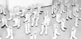 Flora 
Neuwirth spielt in "100 Boots/Eleanor Antin" (2003) mit der 
Abwesenheit des Körpers, der allein durch Stiefel präsent ist. Foto: 
Musa