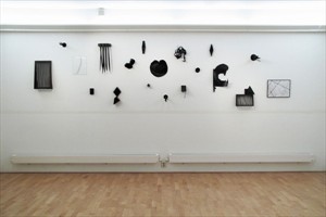 Artikelbild: Ebenfalls bei der Papiebiennale zu sehen: die kleinteilige Werkserie DIFFUSION.line_lab_0I im Museum Rijswijk.
 - Foto: Birgit Knoechl