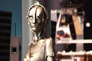 Artikelbild: Ausstellung "Roboterträume" vom 9.10. bis zum 20.2., jeweils&nbsp; Dienstag bis Sonntag von 10.00 bis 18.00 Uhr

www.museum-joanneum.at
 - Foto: Joanneum / JJ Kucek