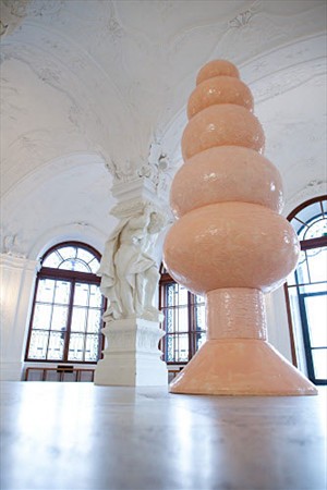 Artikelbild: "Fleischfarbenfröhlich": Gelatins Weihnachtsbaum.  - Foto: Belvedere