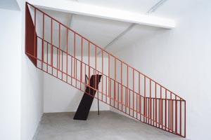Foto: Galerie Janda Artikelbild: Objekte ohne Titel gibt es in Werner Feiersingers Ausstellung in der
Galerie Martin Janda zu sehen. - Foto: Galerie Janda