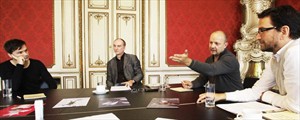 Artikelbild: Hitzige Debatte über Werbung (v. li.): Andreas Putz, TQW-Chef Walter Heun, Lois Renner und MQ-Werber Andreas Miedaner. - Foto: Standard/Fischer