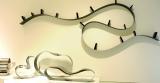 Das 
"Bookworm"-Regal des Designers und Architekten Ron Arad – ein 
Beleg für das Zusammenwachsen von Kunst und Design. Foto: corbis