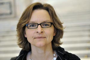 Foto: STANDARD / Cremer Artikelbild: Sigrid Ruby ist Kunsthistorikerin an der Universität Gießen. Ihre
Forschungsschwerpunkte sind u.a. amerikanische Kunst nach 1945 und
Gender Studies. - Foto: STANDARD / Cremer