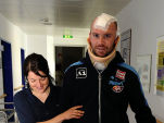 Hans im Gl�ck: Eine wundersame Heilung
