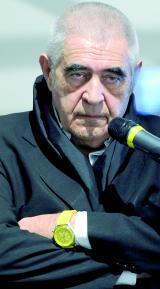 Trotz 
seines Abgangs noch nicht aus der Schusslinie: Peter Noever, Ex-Direktor
 des Museums für angewandte Kunst. Foto: apa/Hans Klaus Techt