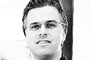 Artikelbild: Dank an Zinggl-Kritiker Schrage:   Matthias Fiegl.   - Foto: Rottenberg