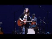 Punk-Ikone Patti Smith begeisterte im Burgtheater