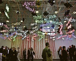 Diese Installation von Jason Rhoades gehört jetzt Roman Abramowitsch. Foto:Hauser&Wirth Diese Installation von Jason Rhoades gehört jetzt Roman Abramowitsch. Foto:Hauser&Wirth