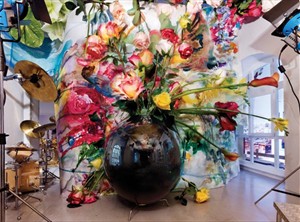 Artikelbild: Spiel mit der Perspektive auch beim österreichischen Künstler Lois 
Renner. "Antwerpen", 2010, zeigt die Galerie Mauroner am 
Ignaz-Rieder-Kai 9.
&nbsp; - Foto: Galerie Mauroner