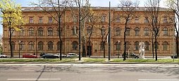 Das Hauptgebäude der Universität für angewandte Kunst am Oskar Kokoschka-Platz in Wien-Innere Stadt wird saniert und erweitert. Das Hauptgebäude der Universität für angewandte Kunst am Oskar Kokoschka-Platz in Wien-Innere Stadt wird saniert und erweitert.